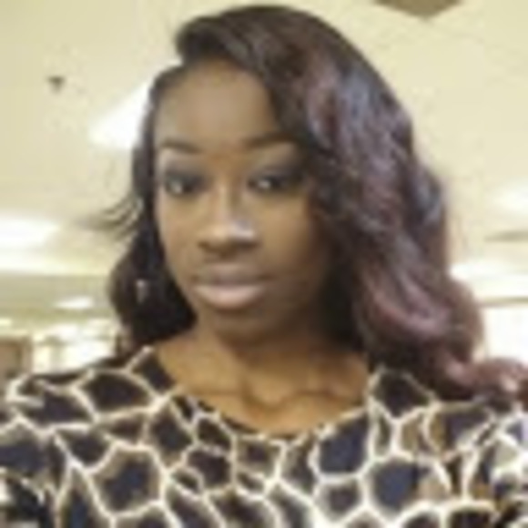 Meet your Posher, Justina - Picture 1 of 1